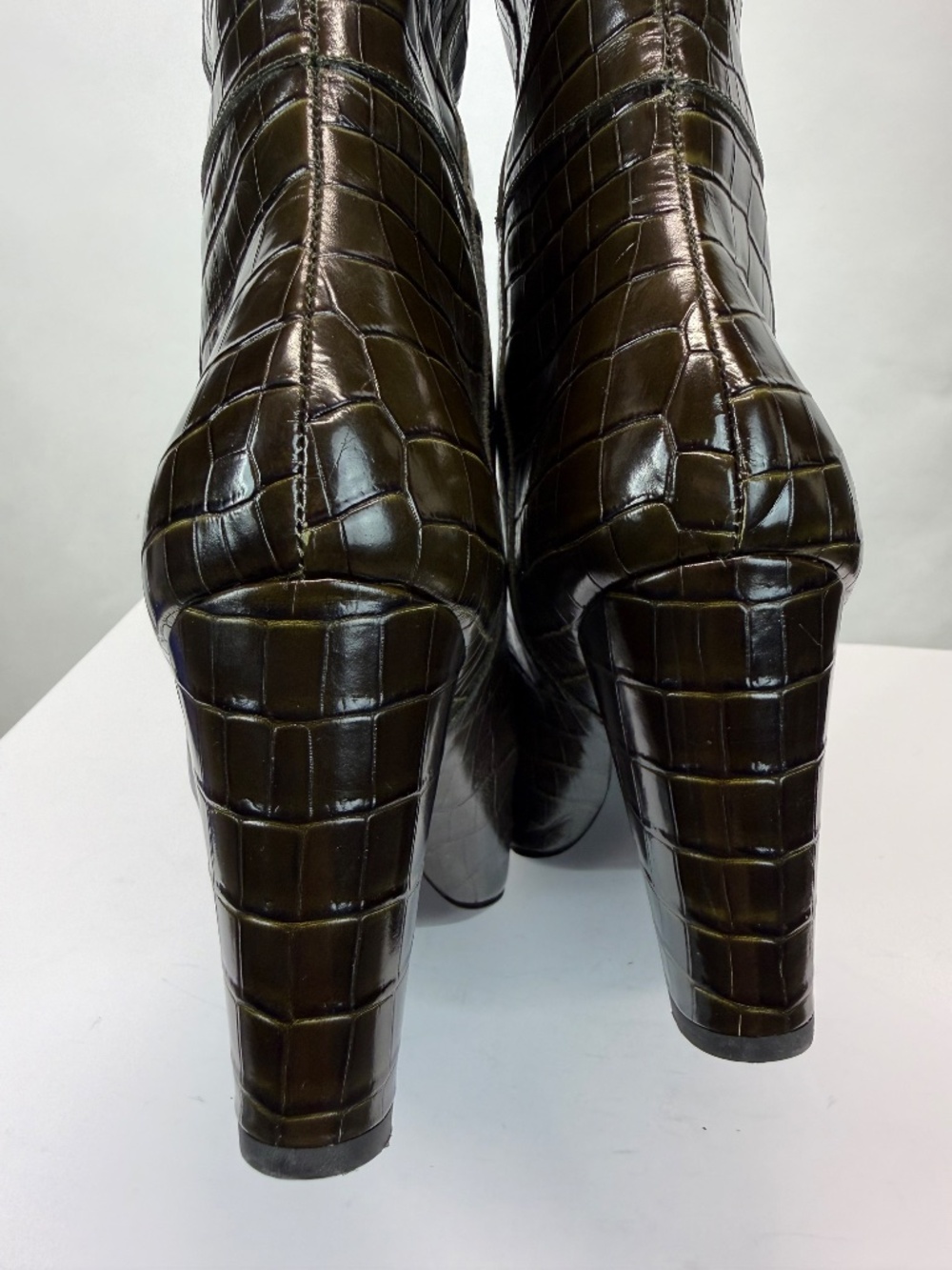 New Longchamp Croc Embossed Leather Knee High Boot Khaki Sz 10 - Picture 5 of 16